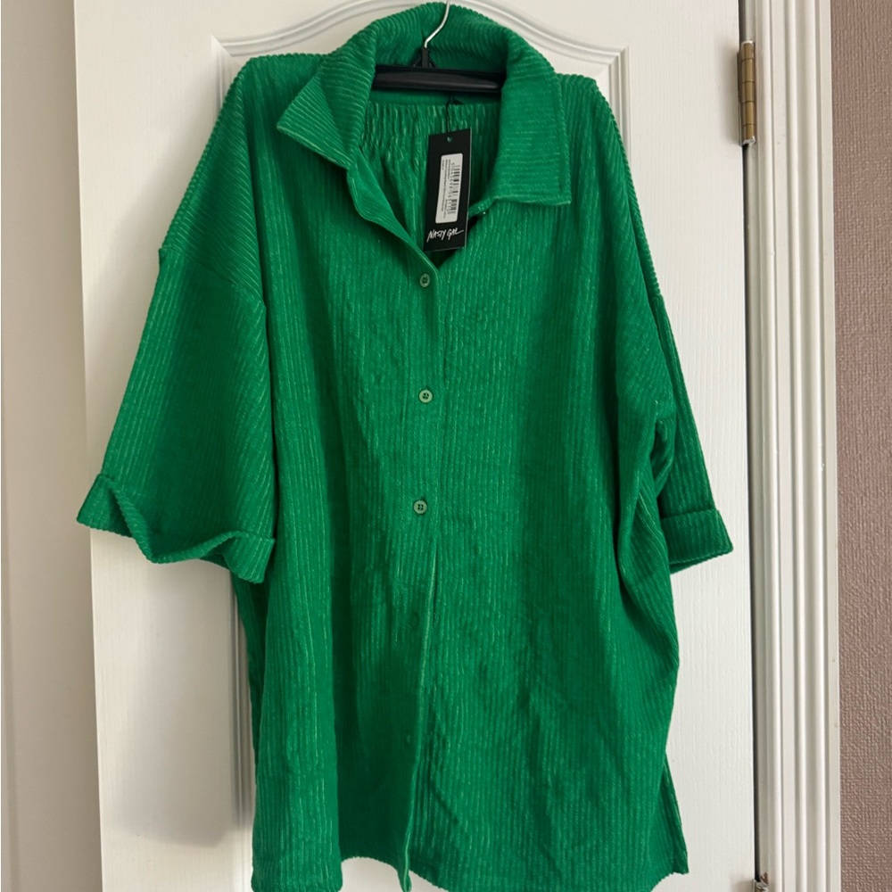 Green Button-Up Shirt and shorts set